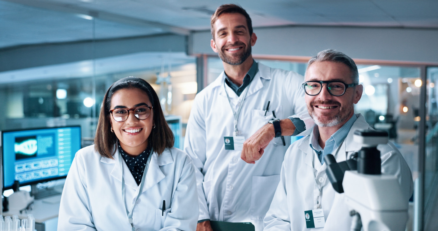 Áttörés a kutatói életpályán: a HUN-REN-ben megvalósult a történelminek tekinthető bérrendezés első lépcsője